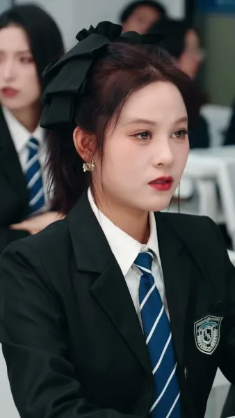 ทายาทตัวจริง กลับมาแล้ว(พากย์เสียง)