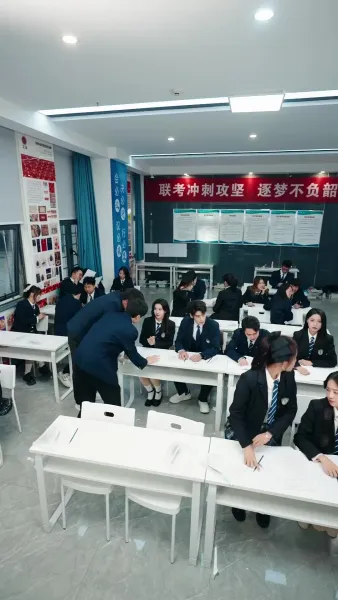 ทายาทตัวจริง กลับมาแล้ว(พากย์เสียง)