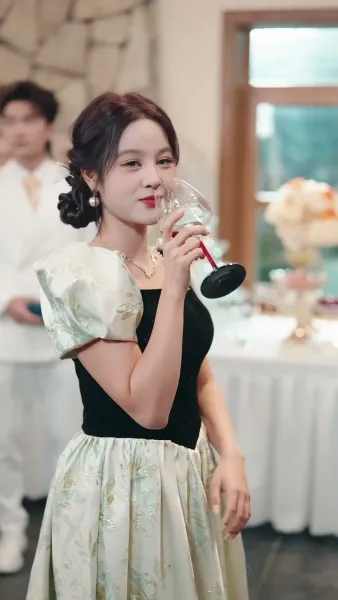 ทายาทตัวจริง กลับมาแล้ว(พากย์เสียง)