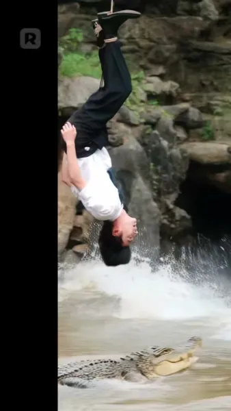 บอสแฝง: เริ่มเกมแล้วพวก