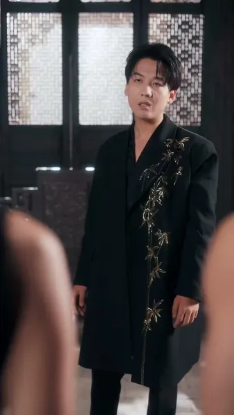 บอสแฝง: เริ่มเกมแล้วพวก