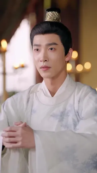 เงามายาในวังสลาย