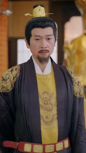 เงามายาในวังสลาย