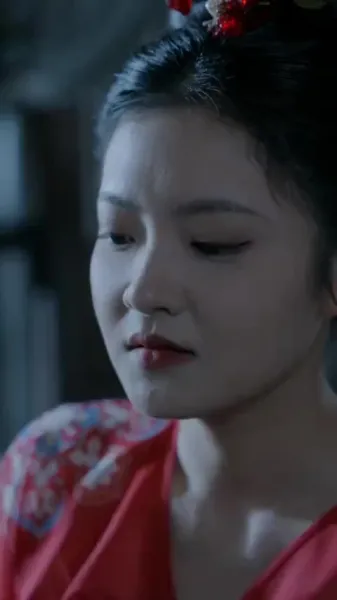 เงามายาในวังสลาย