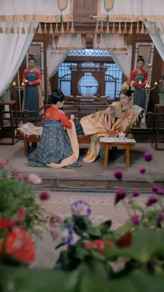 เงามายาในวังสลาย