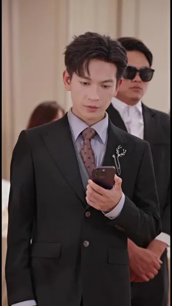 ข้ามเวลาเป็นนางร้าย  อยากหย่าทุกวัน