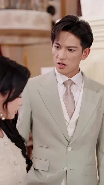 ข้ามเวลาเป็นนางร้าย  อยากหย่าทุกวัน