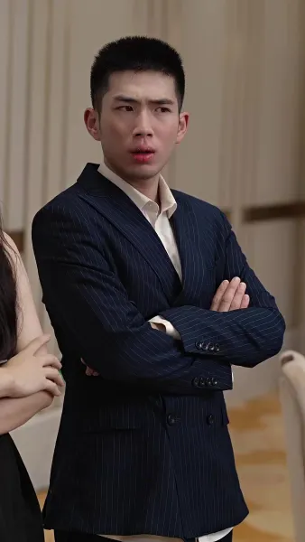 ข้ามเวลาเป็นนางร้าย  อยากหย่าทุกวัน