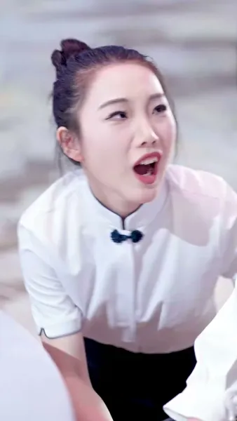 ข้ามเวลาเป็นนางร้าย  อยากหย่าทุกวัน