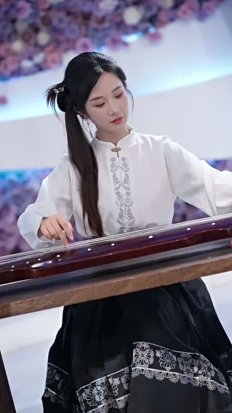 ข้ามเวลาเป็นนางร้าย  อยากหย่าทุกวัน