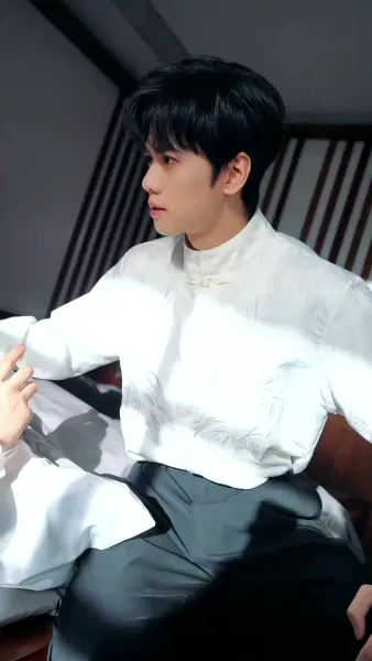 องครักษ์หลงยุค