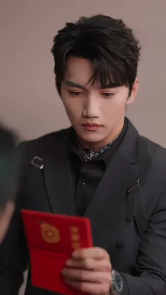 รักในสายลม ใบไม้ผลิ