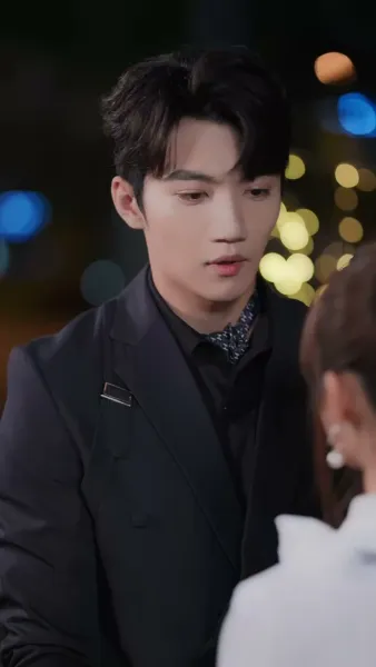 รักในสายลม ใบไม้ผลิ