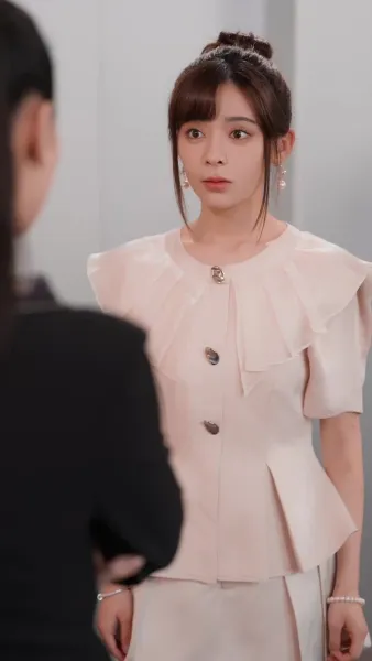 รักในสายลม ใบไม้ผลิ