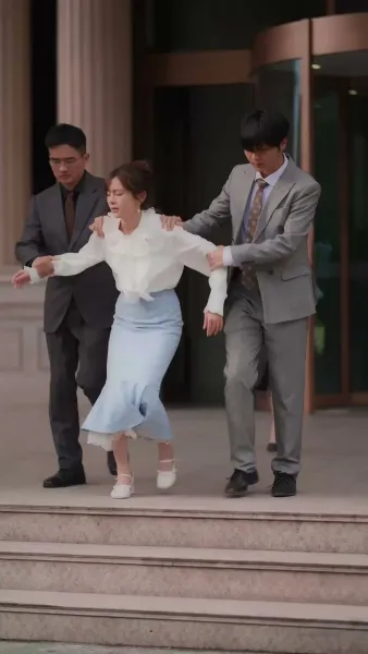 รักในสายลม ใบไม้ผลิ