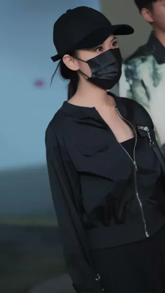 รักในสายลม ใบไม้ผลิ