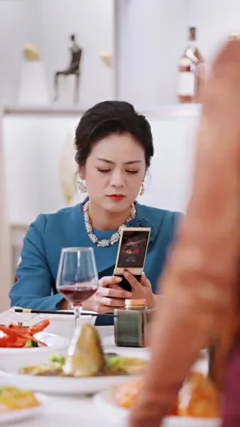 แม่บ้านบัลลังก์เพชร