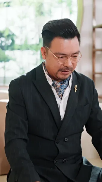 แม่บ้านบัลลังก์เพชร