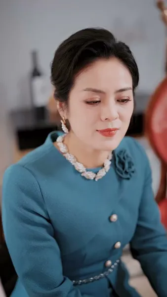 แม่บ้านบัลลังก์เพชร