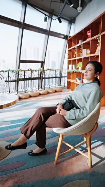 แม่บ้านบัลลังก์เพชร