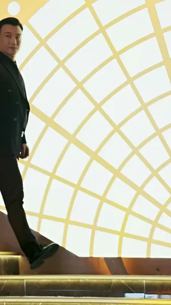 แม่บ้านบัลลังก์เพชร