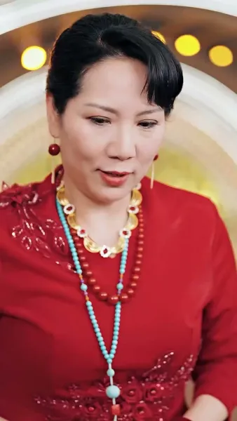 แม่บ้านบัลลังก์เพชร