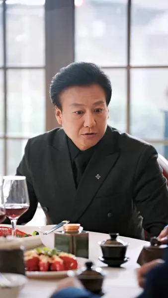 แม่บ้านบัลลังก์เพชร