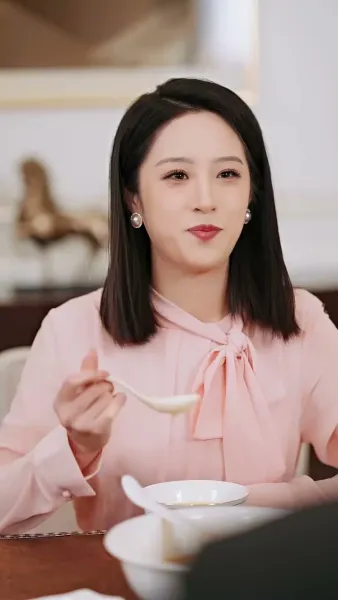 แม่บ้านบัลลังก์เพชร