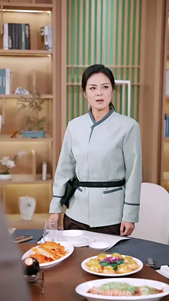 แม่บ้านบัลลังก์เพชร