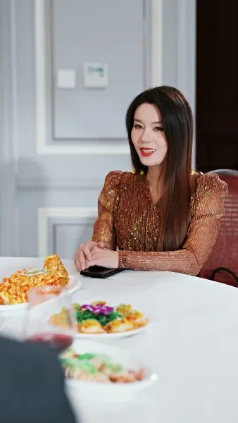 แม่บ้านบัลลังก์เพชร