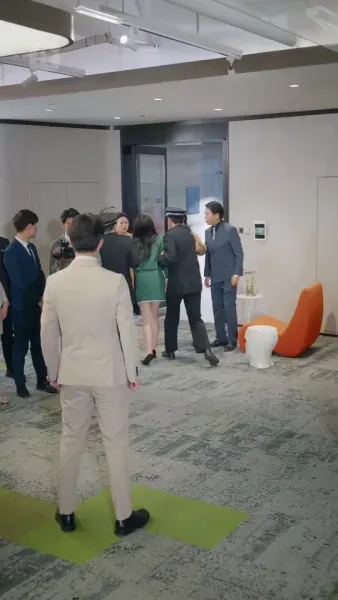 จักรวาลส่งเธอมา