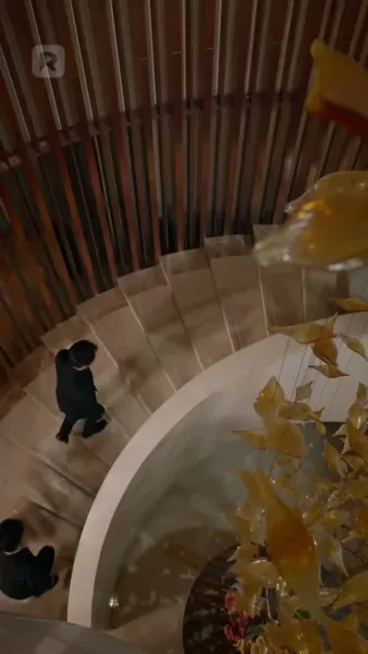 จักรวาลส่งเธอมา