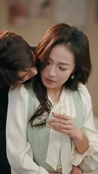 ท่านประธาน คุณแอบรักไม่เนียนเลย