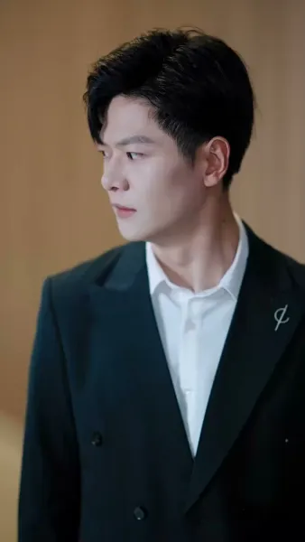 ท่านประธาน คุณแอบรักไม่เนียนเลย