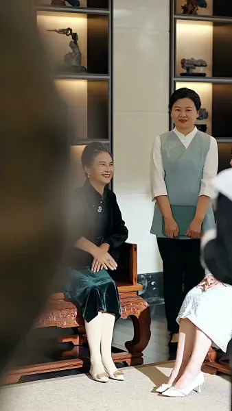 ท่านประธาน คุณแอบรักไม่เนียนเลย