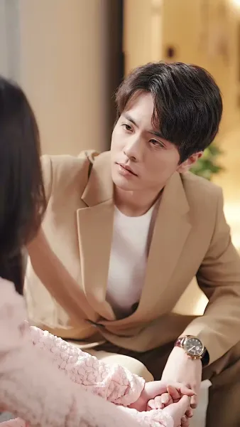 ท่านประธาน คุณแอบรักไม่เนียนเลย