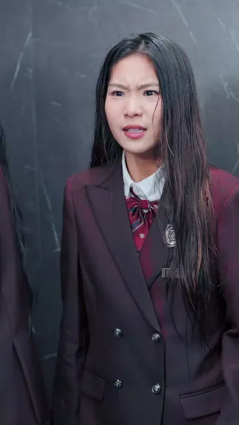 สาวใช้ตัวร้าย