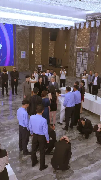 （พากย์ไทย）ลูก บ้านเราไม่ได้จนจริงๆ