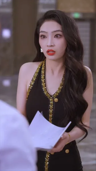 （พากย์ไทย）ลูก บ้านเราไม่ได้จนจริงๆ