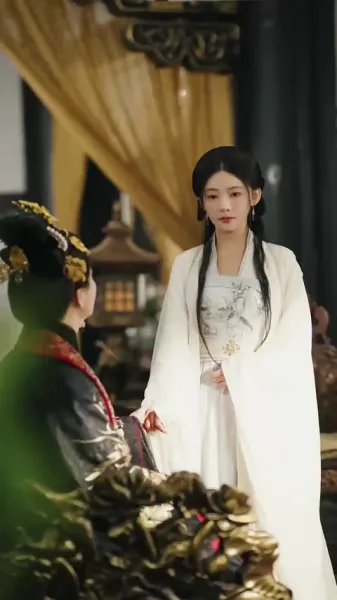 ฝ่าบาท…เราจะเล่นเกมกันไหม?