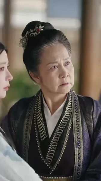 ฝ่าบาท…เราจะเล่นเกมกันไหม?