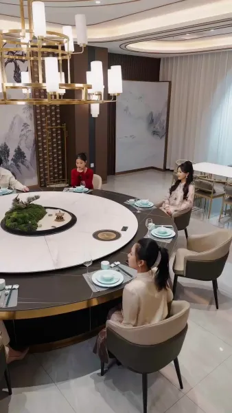 คืนพิเศษ กับสามของขวัญ