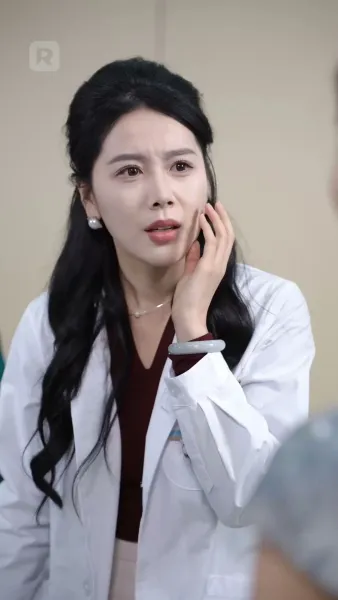 แผนร้ายสั่งปลดนายหมอเทวดา