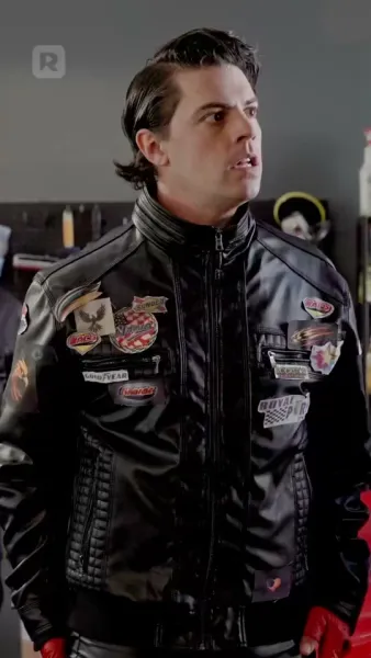 (พากย์) มหาเศรษฐีผู้หลบซ่อนบนฟากฟ้า