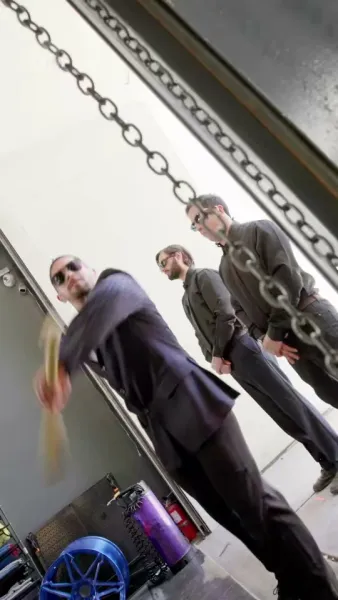 (พากย์) มหาเศรษฐีผู้หลบซ่อนบนฟากฟ้า