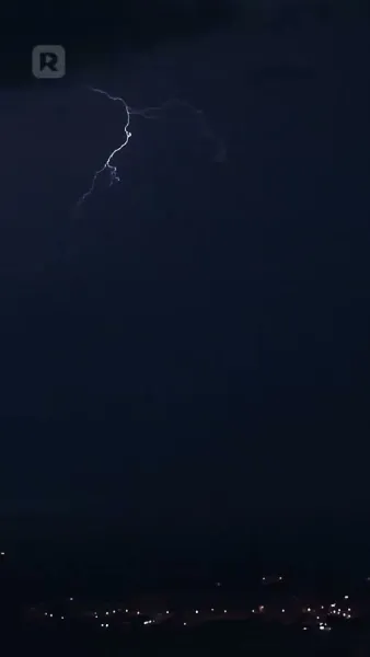 (พากย์) มหาเศรษฐีผู้หลบซ่อนบนฟากฟ้า