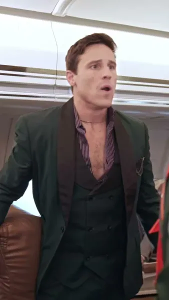 (พากย์) มหาเศรษฐีผู้หลบซ่อนบนฟากฟ้า