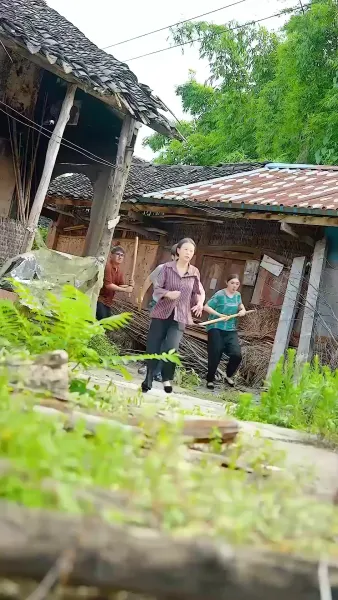 ดาวน้อยกับคุณปู่(พากย์ไทย)