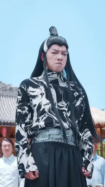 ผมเลเวล 10000 แต่ข้างนอกแค่ 30