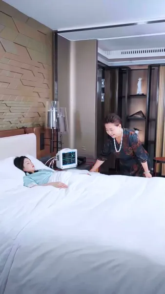 ผู้ป่วยครับ เอารักมาเสิร์ฟ